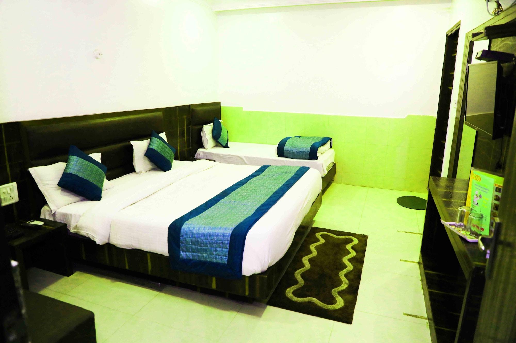 ניו דלהי Oyo Flagship Kumar Palace מראה חיצוני תמונה